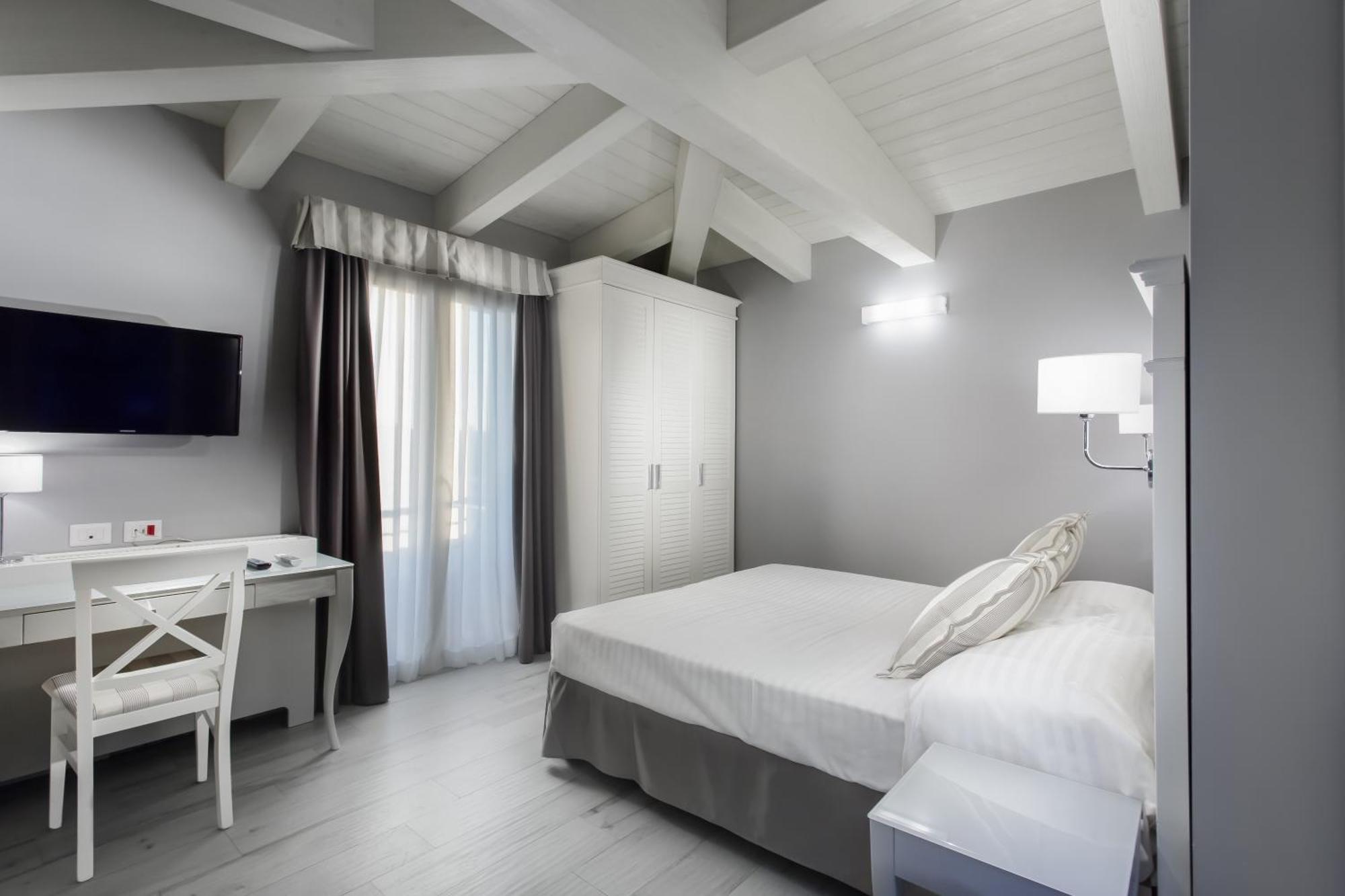 Hotel Nettuno Cesenatico Extérieur photo